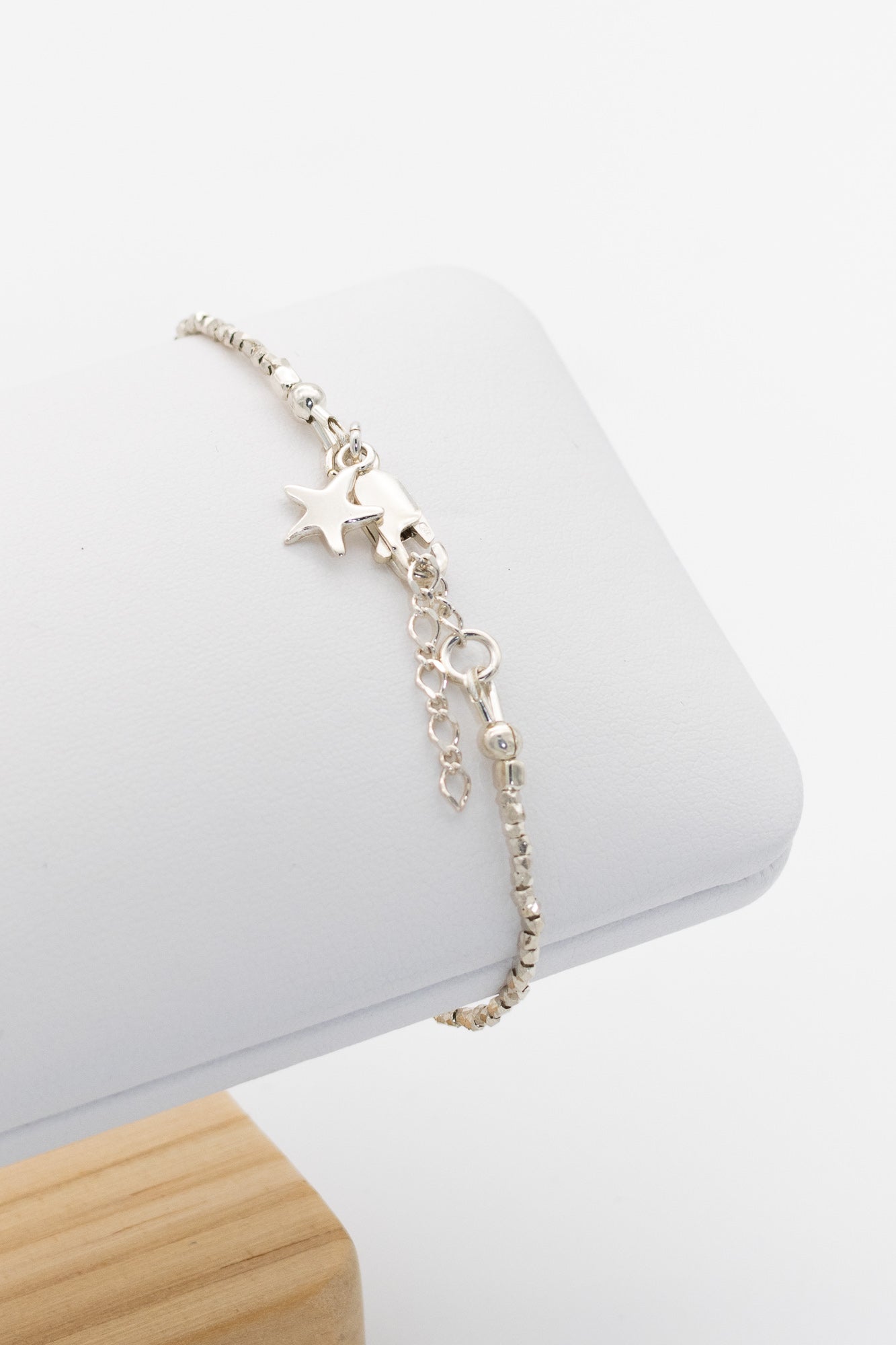 Bracelet fin en argent 925 et perles de rivière