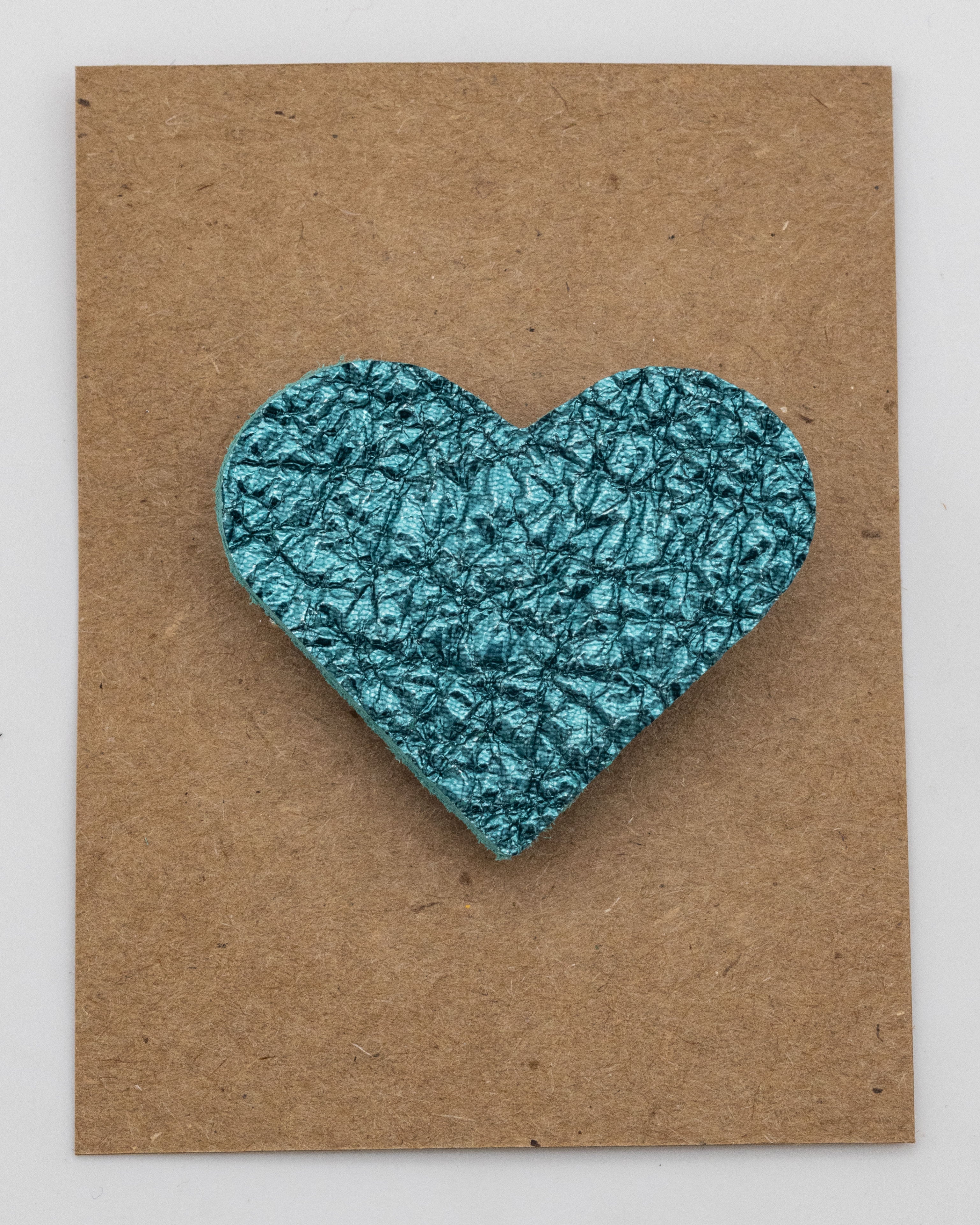 Broche Coeur en Cuir - Texture Froissée