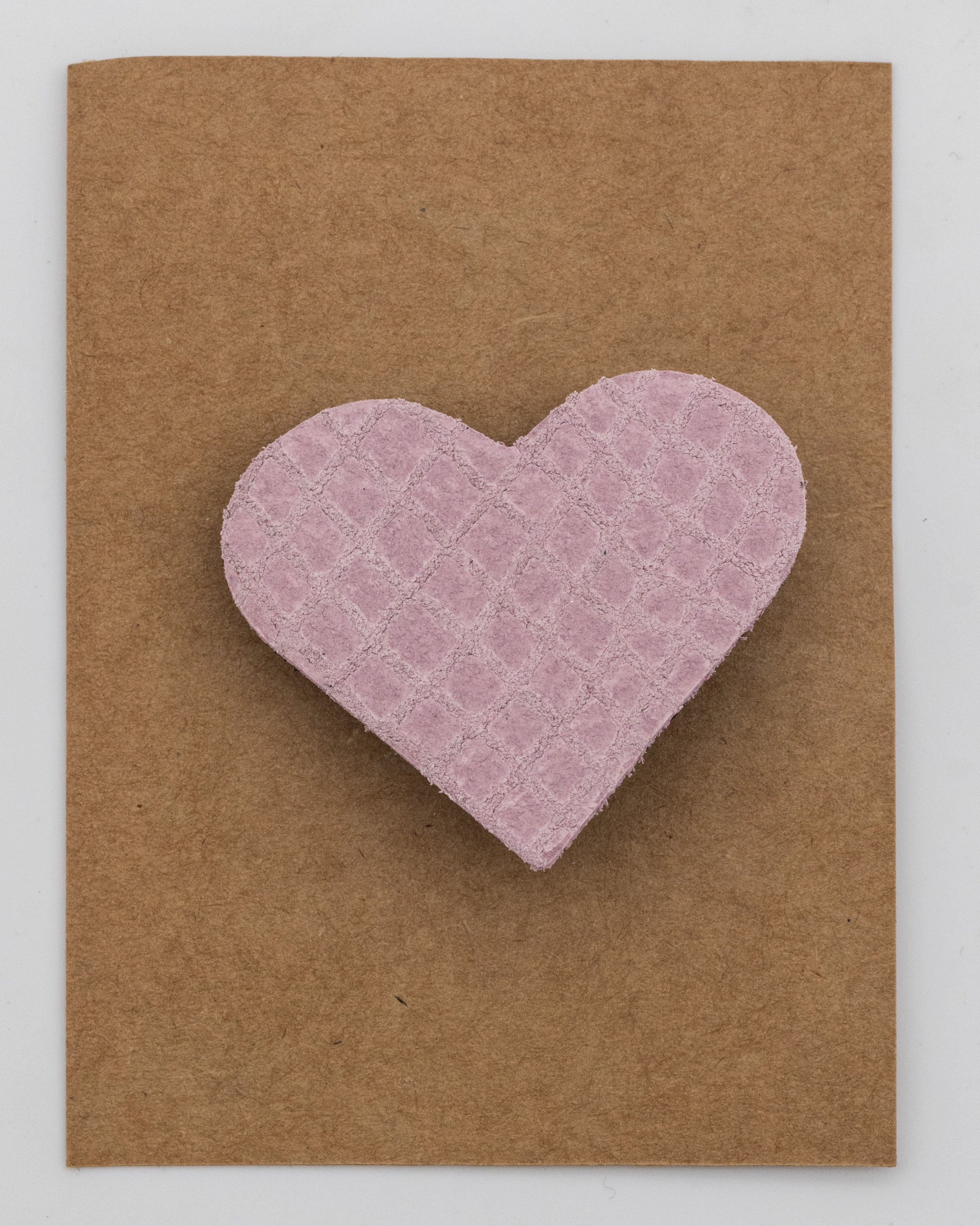Broche Coeur en Cuir - Texture Écailles