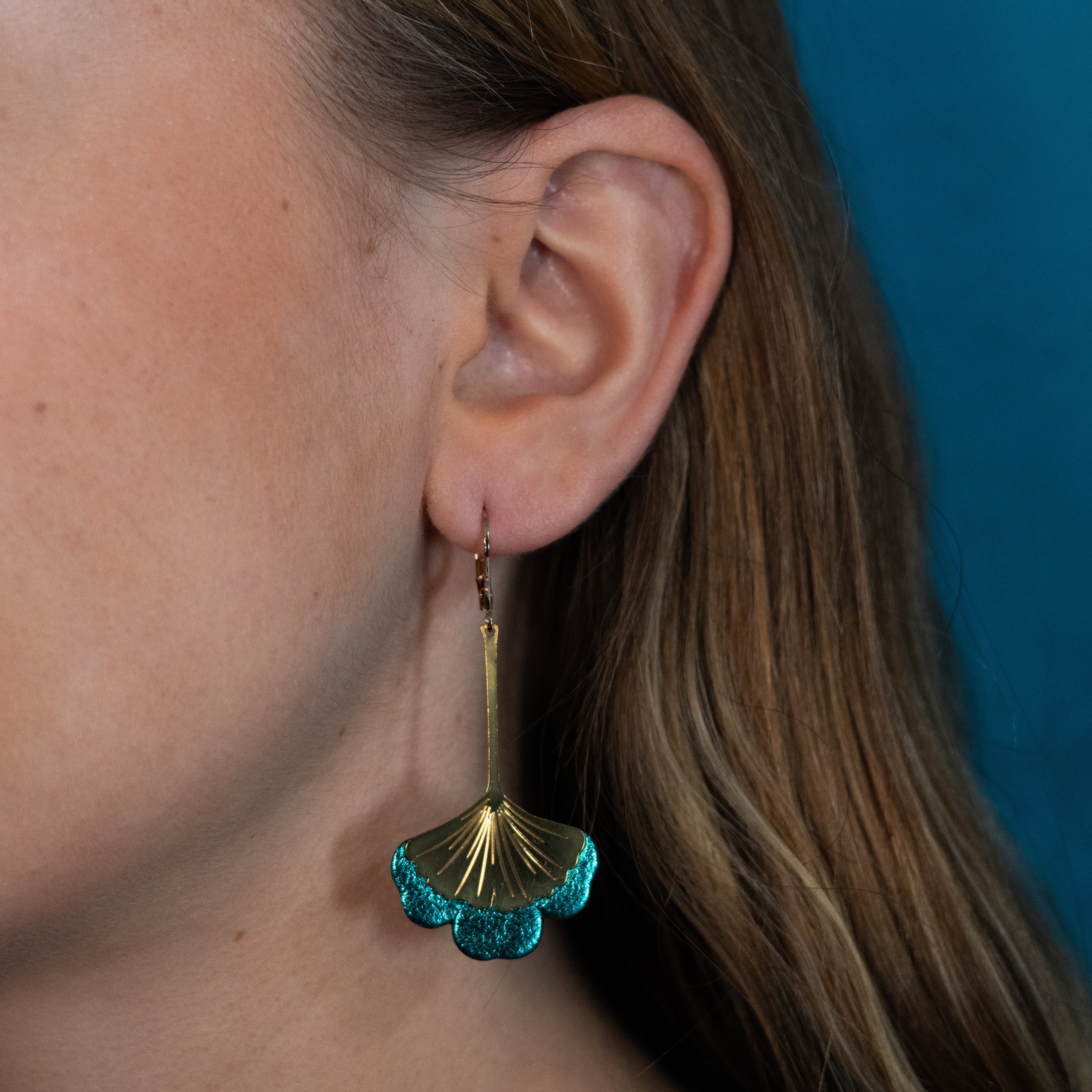 Boucles d'oreilles Gingko - Plaqué or & Cuir - N.30