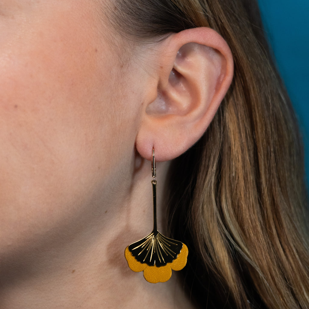 Boucles d'oreilles Gingko - Plaqué or & Cuir - N.09