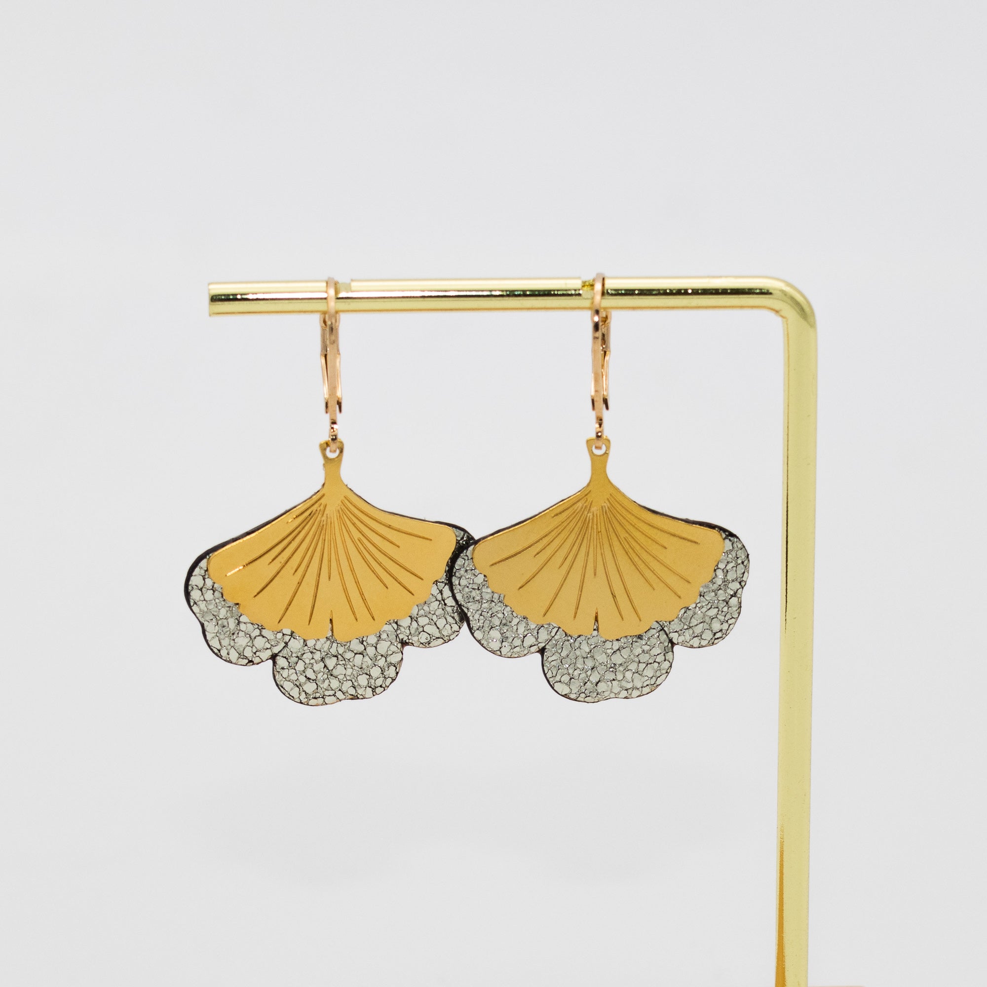 Boucles d'oreilles Gingko - Plaqué or & Cuir - N.01